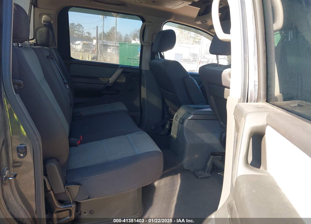 2006 NISSAN TITAN SE VIN: 1N6AA07B46N530408