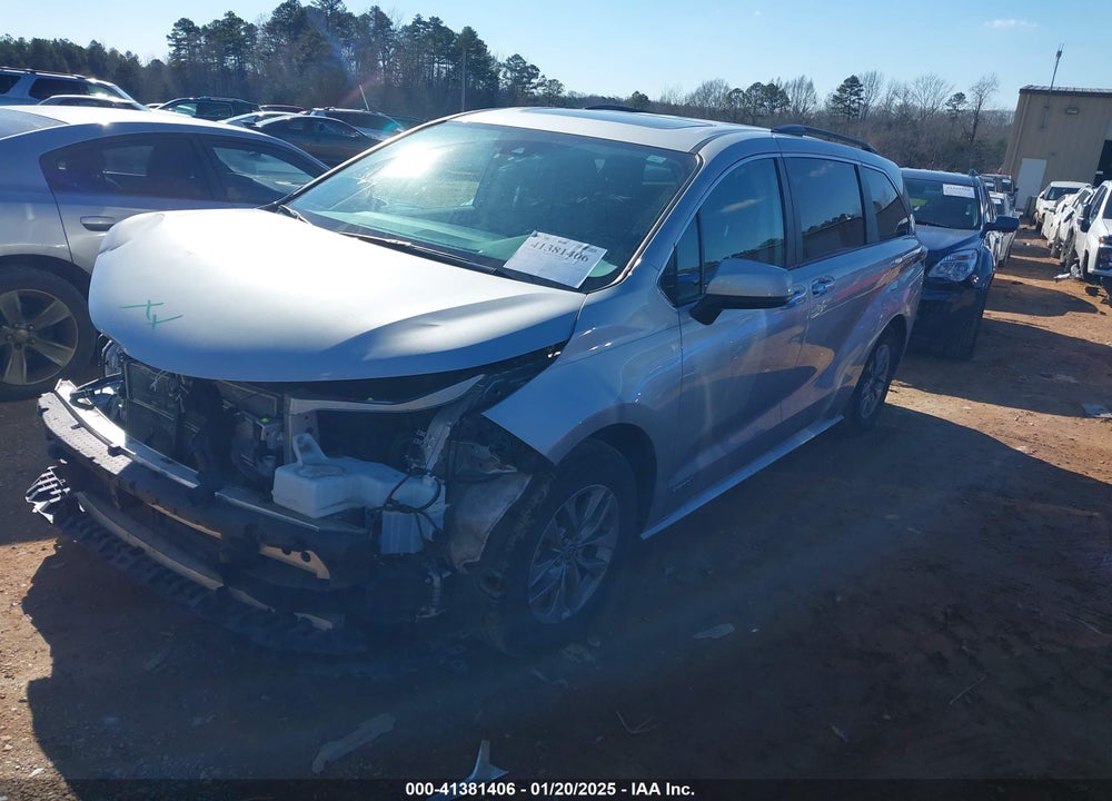 2021 TOYOTA SIENNA XLE VIN: 5TDYRKEC9MS023318