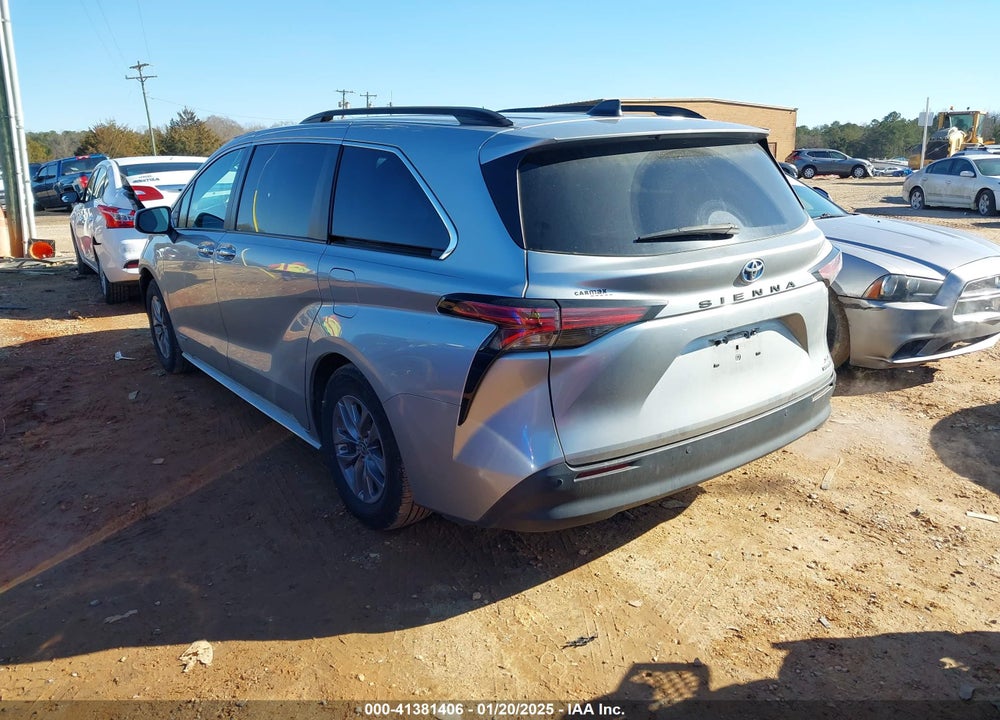 2021 TOYOTA SIENNA XLE VIN: 5TDYRKEC9MS023318