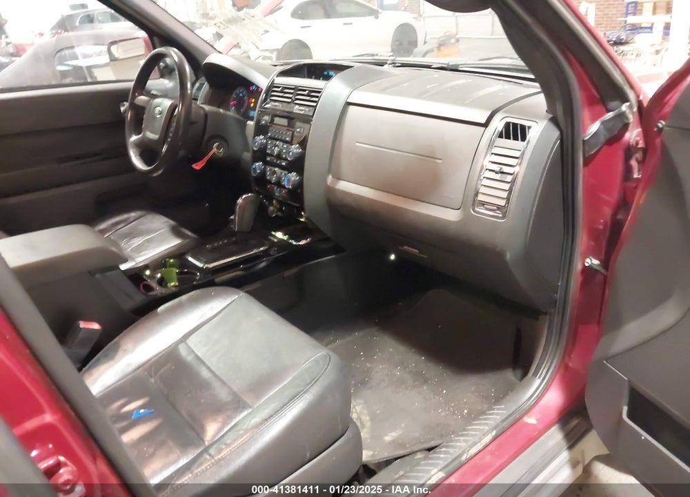 2010 FORD ESCAPE LIMITED VIN: 1FMCU0EG8AKC43709