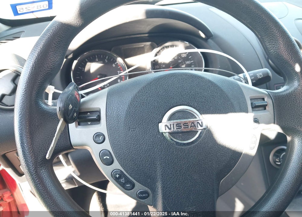 2014 NISSAN ROGUE SELECT S VIN: JN8AS5MT2EW618381