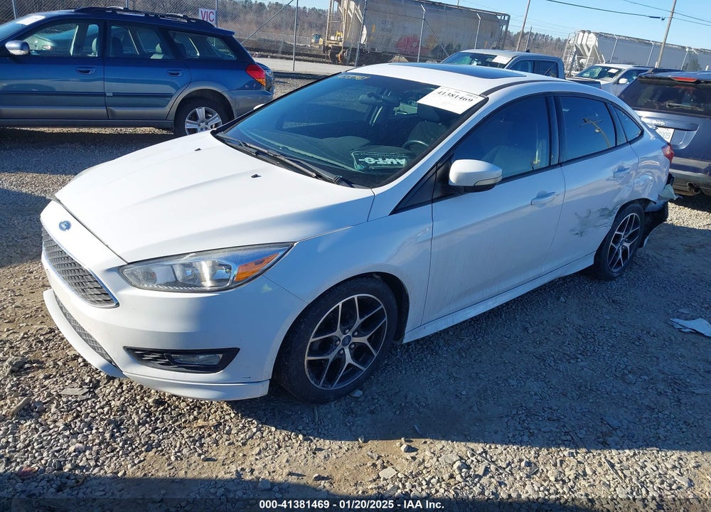 2015 FORD FOCUS SE VIN: 1FADP3F24FL297830