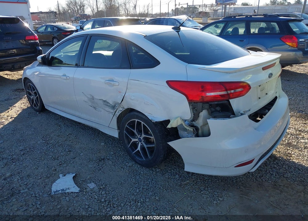 2015 FORD FOCUS SE VIN: 1FADP3F24FL297830