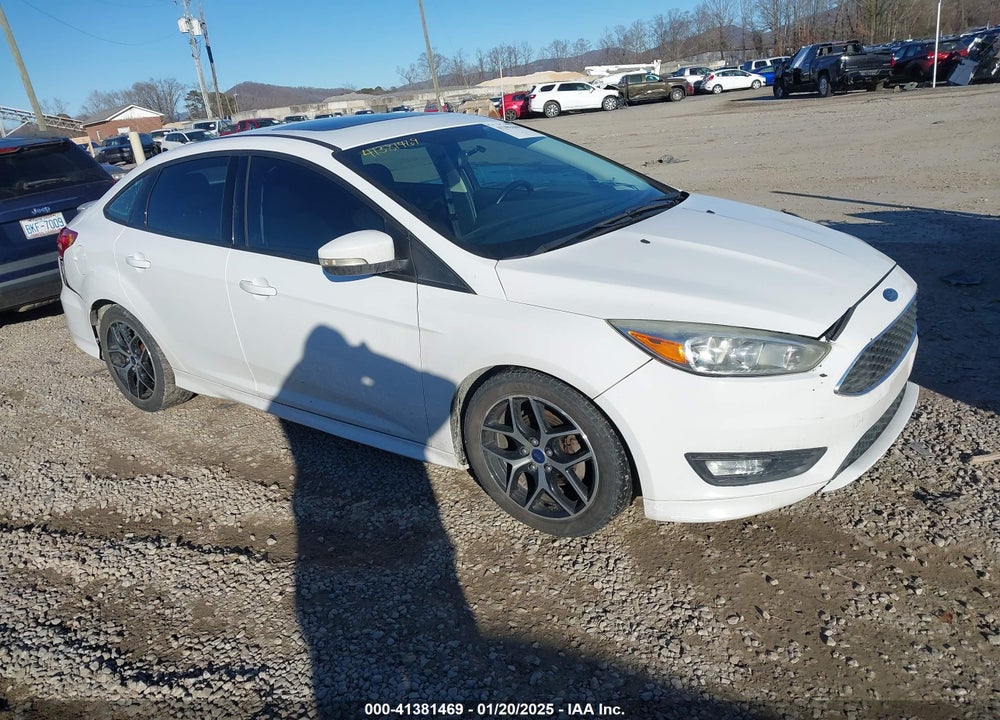 2015 FORD FOCUS SE VIN: 1FADP3F24FL297830