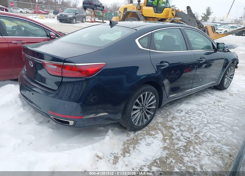 2017 KIA CADENZA VIN: KNALC4J11H5052350