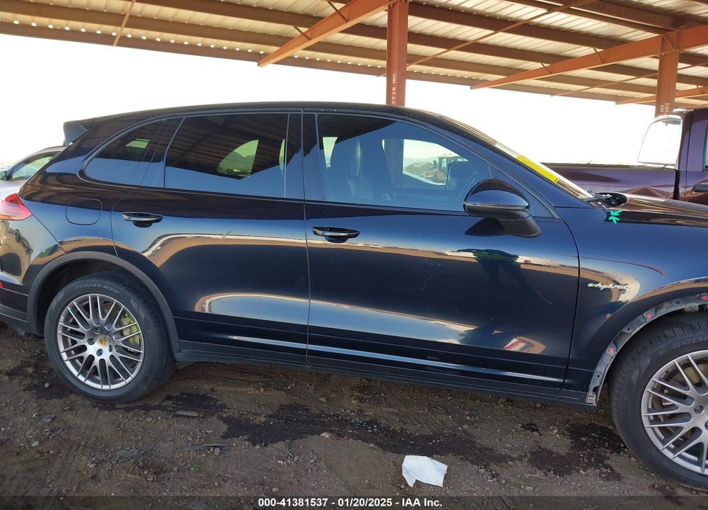 2016 PORSCHE CAYENNE E-HYBRID S VIN: WP1AE2A24GLA62087