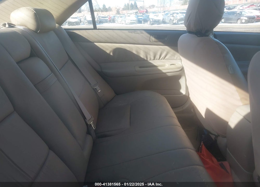 2002 TOYOTA CAMRY LE VIN: 4T1BE32K82U594676
