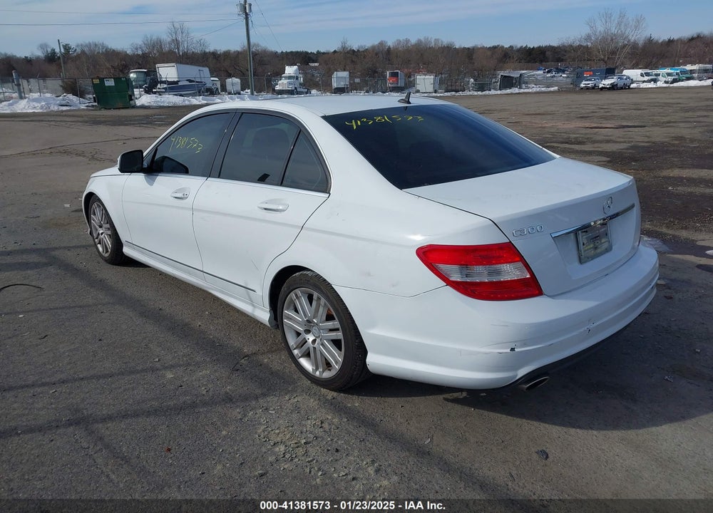 2009 MERCEDES-BENZ C 300 VIN: WDDGF54X09R041051