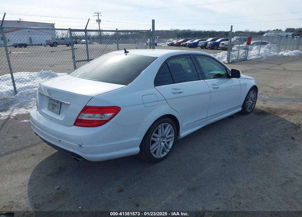 2009 MERCEDES-BENZ C 300 VIN: WDDGF54X09R041051