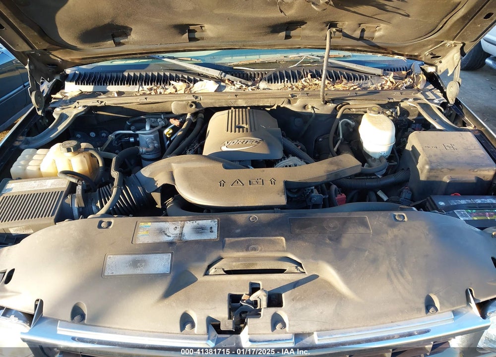 2005 CHEVROLET SUBURBAN 1500 LT VIN: 3GNFK16Z65G222083