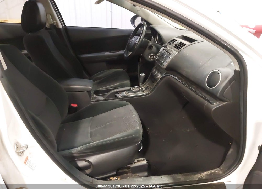 2010 MAZDA 6 I TOURING VIN: 1YVHZ8CH4A5M51505