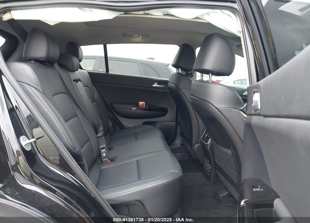 2021 KIA SPORTAGE EX VIN: KNDPN3AC4M7856358