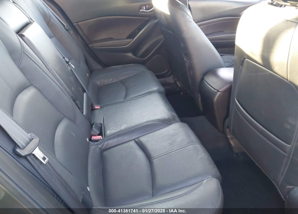 2018 MAZDA MAZDA3 VIN: 3MZBN1M30JM158502