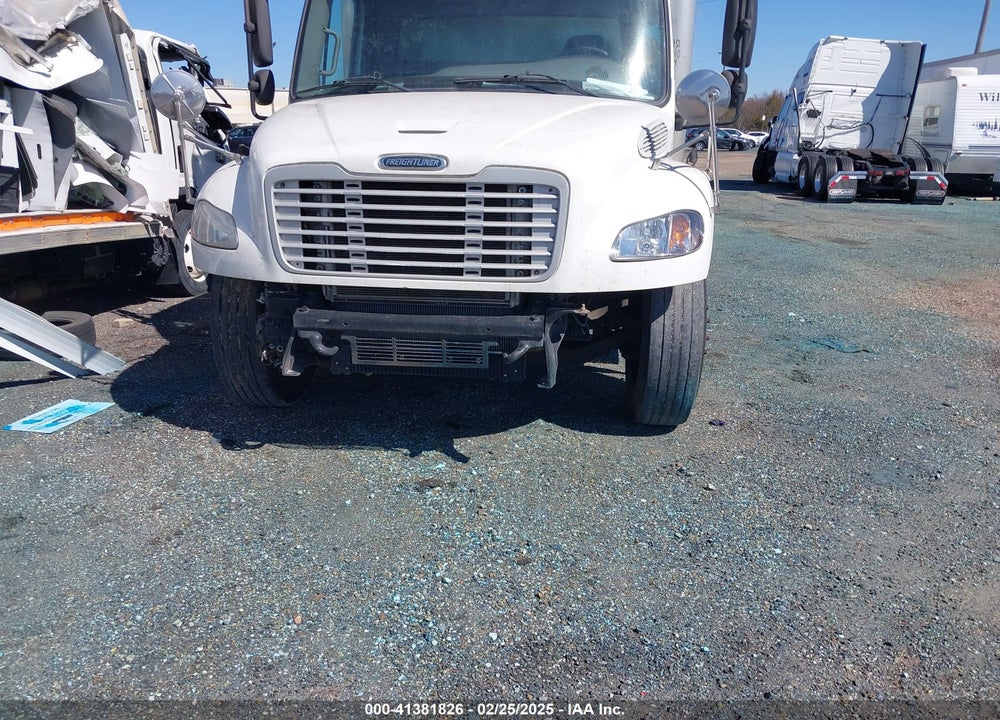 2017 FREIGHTLINER M2 106 VIN: 1FVACWDT8HHHX3418