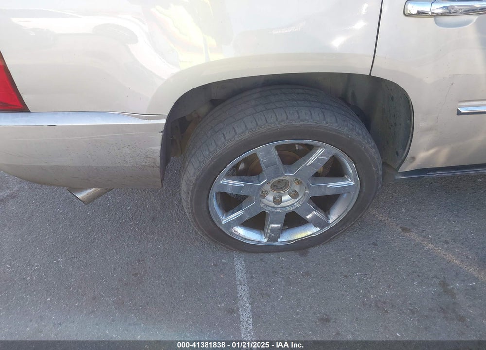 2007 CADILLAC ESCALADE STANDARD VIN: 1GYEC638X7R332979