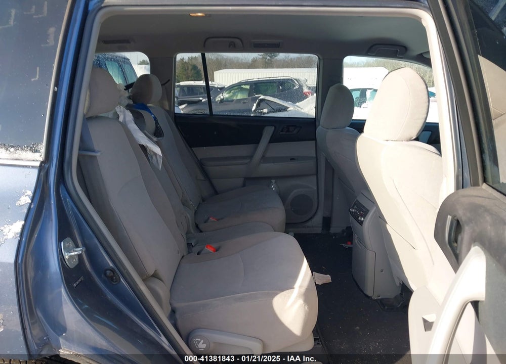 2013 TOYOTA HIGHLANDER BASE V6 VIN: 5TDBK3EH4DS270273