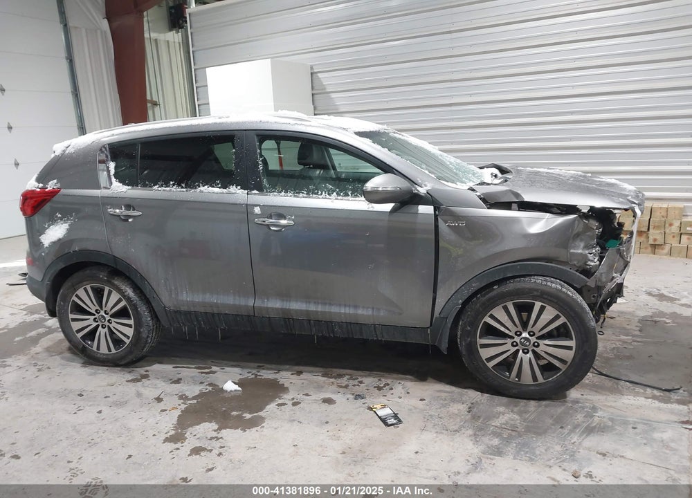 2016 KIA SPORTAGE EX VIN: KNDPCCAC7G7834204