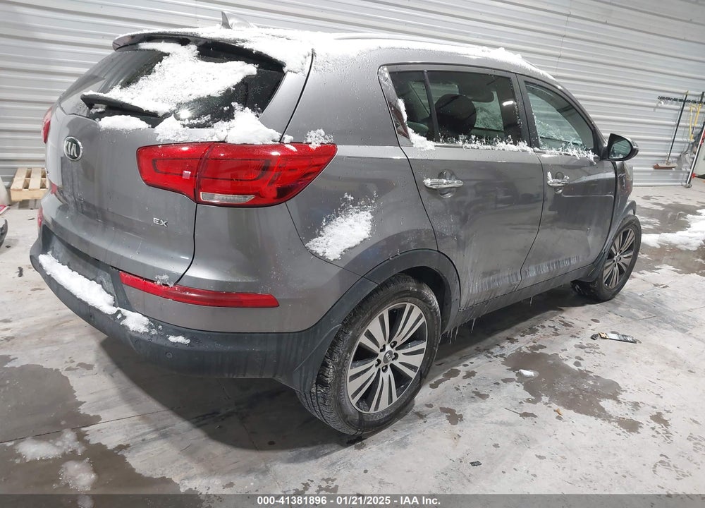 2016 KIA SPORTAGE EX VIN: KNDPCCAC7G7834204