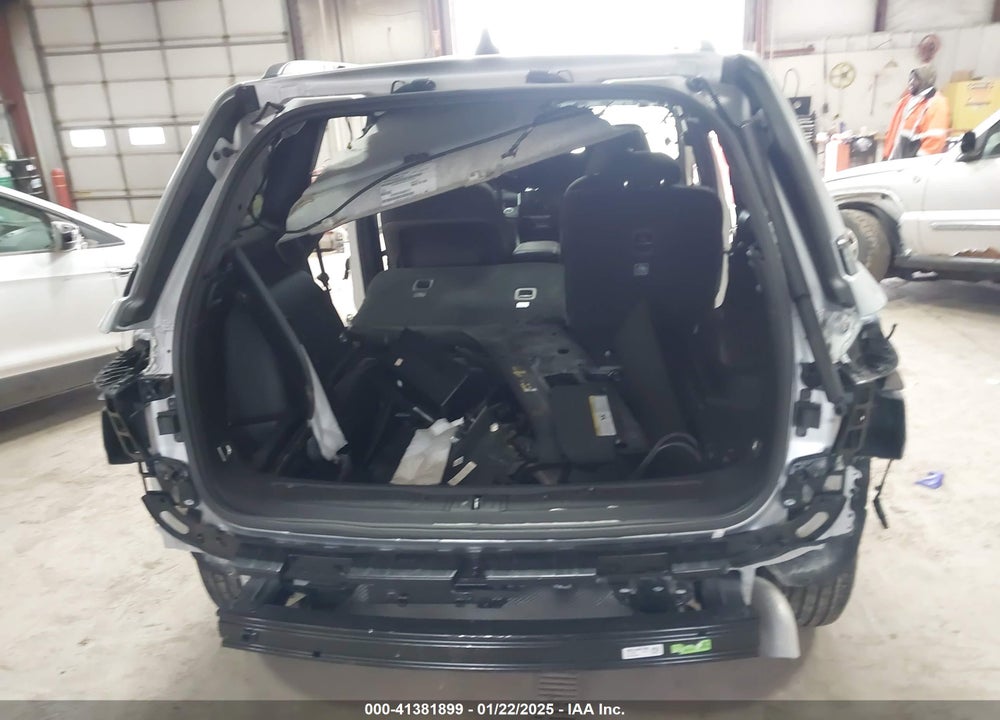 2024 JEEP GRAND CHEROKEE LAREDO X 4X4 VIN: 1C4RJHAG7RC179888