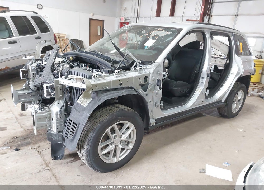 2024 JEEP GRAND CHEROKEE LAREDO X 4X4 VIN: 1C4RJHAG7RC179888