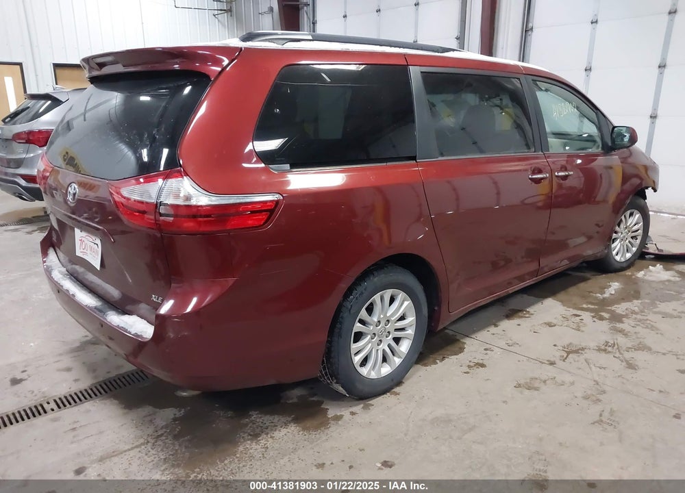 2015 TOYOTA SIENNA VIN: 5TDYK3DC1FS636211