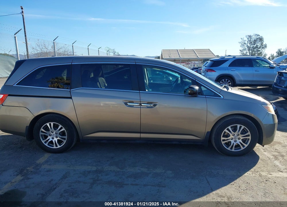 2012 HONDA ODYSSEY EX-L VIN: 5FNRL5H66CB008095