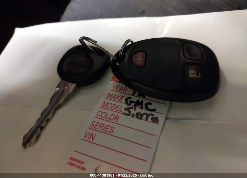 2012 GMC SIERRA 1500 SLE VIN: 1GTR2VE7XCZ215163