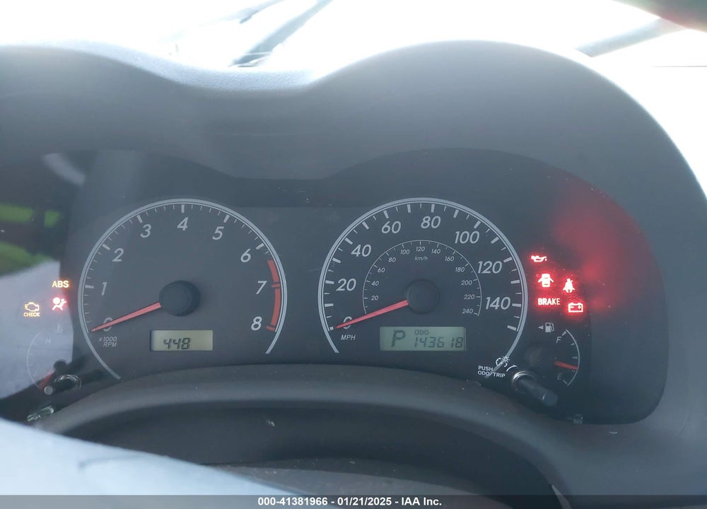 2009 TOYOTA COROLLA LE VIN: 1NXBU40E79Z040464
