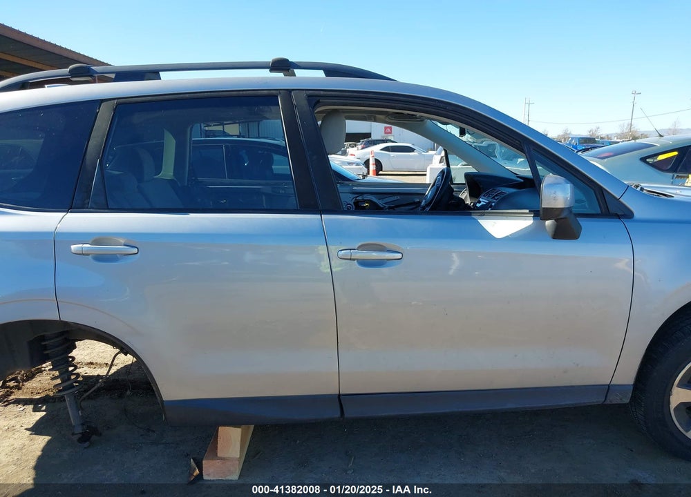 2017 SUBARU FORESTER VIN: JF2SJAGC9HH578284
