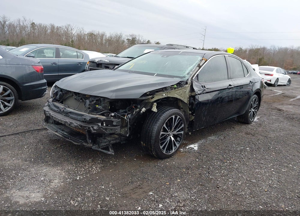 2018 TOYOTA CAMRY VIN: 4T1B11HK2JU583128