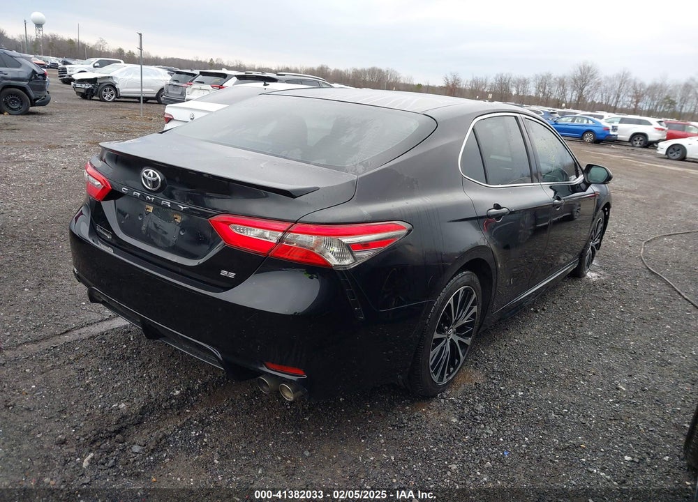2018 TOYOTA CAMRY VIN: 4T1B11HK2JU583128
