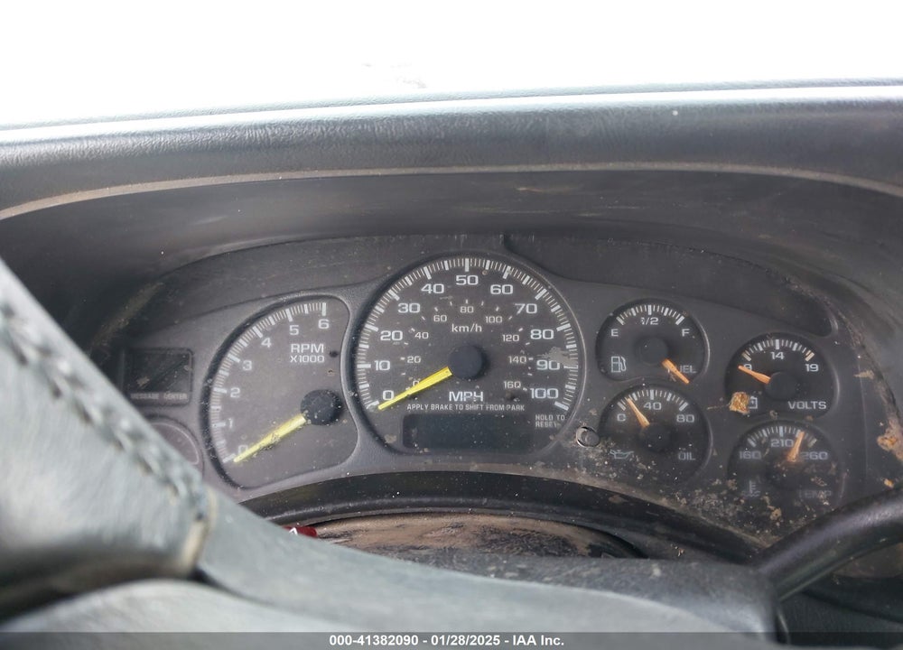 2000 CHEVROLET SILVERADO 1500 LS VIN: 2GCEC19T8Y1134321