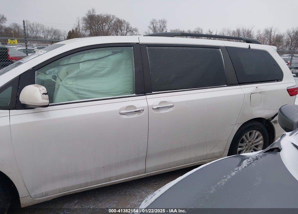 2015 TOYOTA SIENNA VIN: 5TDYK3DC3FS535350