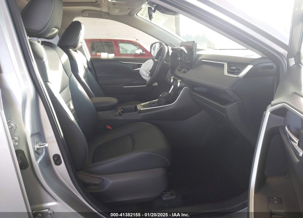 2024 TOYOTA RAV4 HYBRID VIN: JTMB6RFV8RD139152