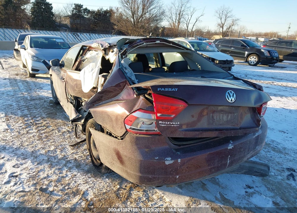 2013 VOLKSWAGEN PASSAT VIN: 1VWAP7A33DC048708