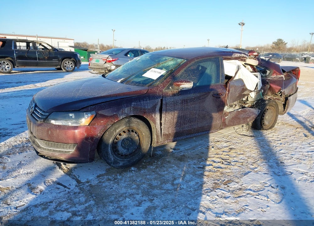2013 VOLKSWAGEN PASSAT VIN: 1VWAP7A33DC048708
