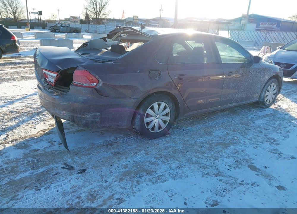 2013 VOLKSWAGEN PASSAT VIN: 1VWAP7A33DC048708