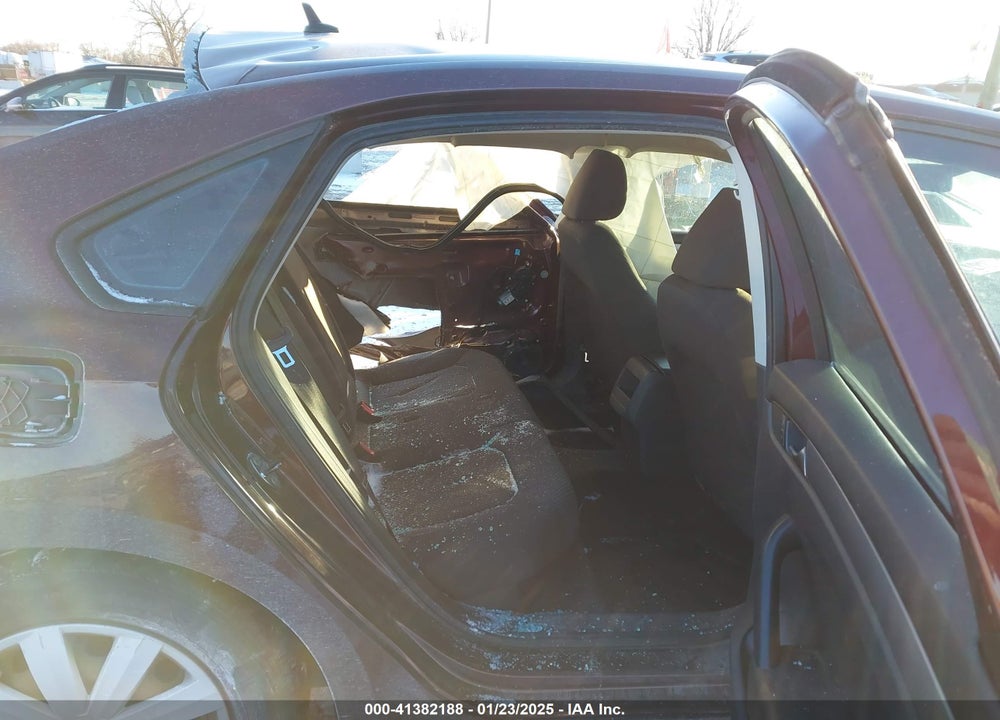 2013 VOLKSWAGEN PASSAT VIN: 1VWAP7A33DC048708