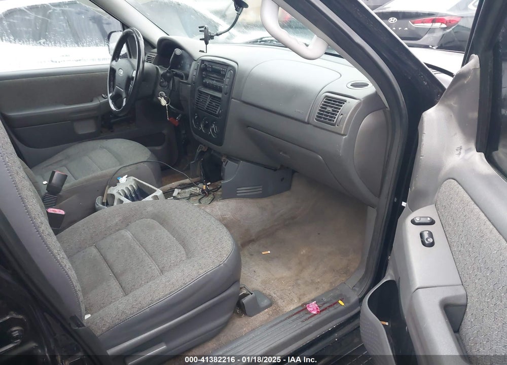 2004 FORD EXPLORER XLS VIN: 1FMZU72K14ZA61695