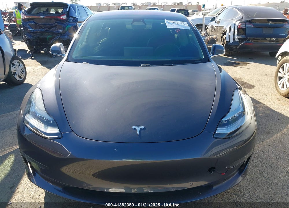 2018 TESLA MODEL 3 VIN: 5YJ3E1EA8JF008498