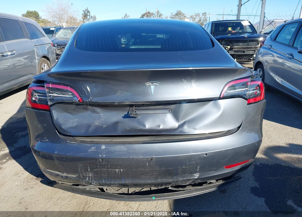 2018 TESLA MODEL 3 VIN: 5YJ3E1EA8JF008498