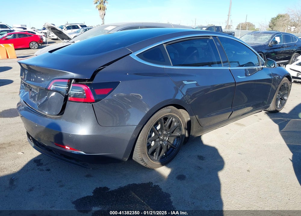 2018 TESLA MODEL 3 VIN: 5YJ3E1EA8JF008498