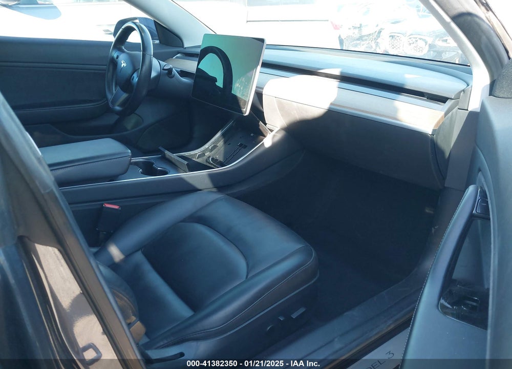 2018 TESLA MODEL 3 VIN: 5YJ3E1EA8JF008498