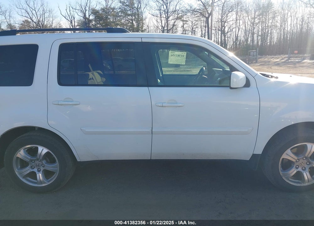 2015 HONDA PILOT EX VIN: 5FNYF4H43FB051664