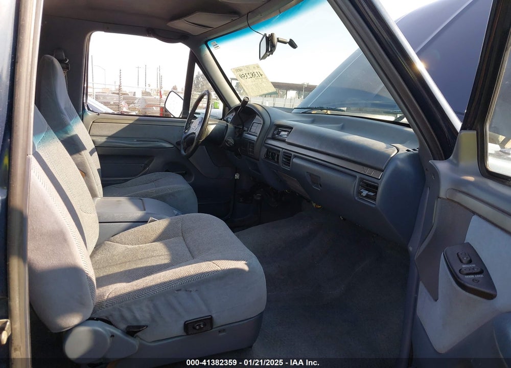 1993 FORD BRONCO U100 VIN: 1FMEU15N3PLA41893