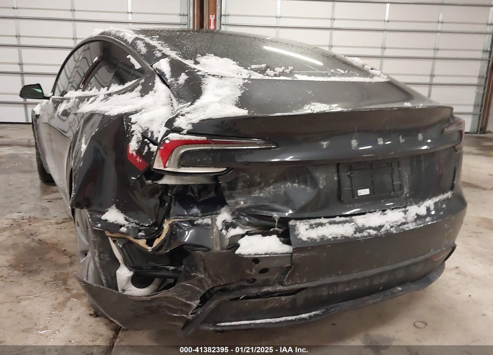 2024 TESLA MODEL 3 LONG RANGE DUAL MOTOR ALL-WHEEL DRIVE/REAR-WHEEL DRIVE VIN: 5YJ3E1EA5RF826010