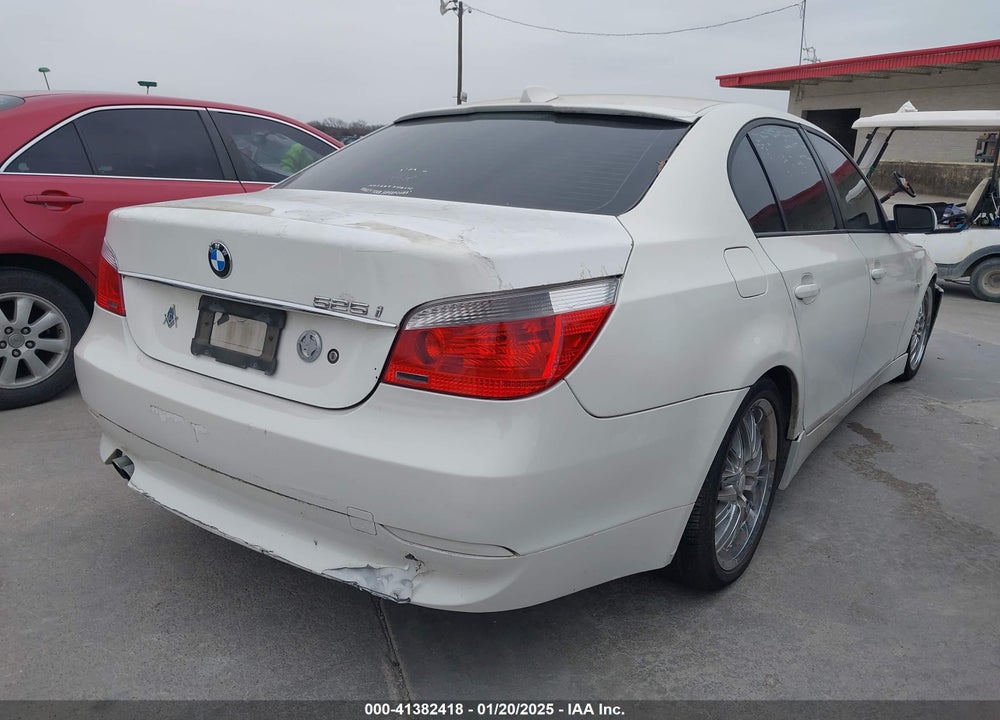2007 BMW 525I VIN: WBANE53557CW62982