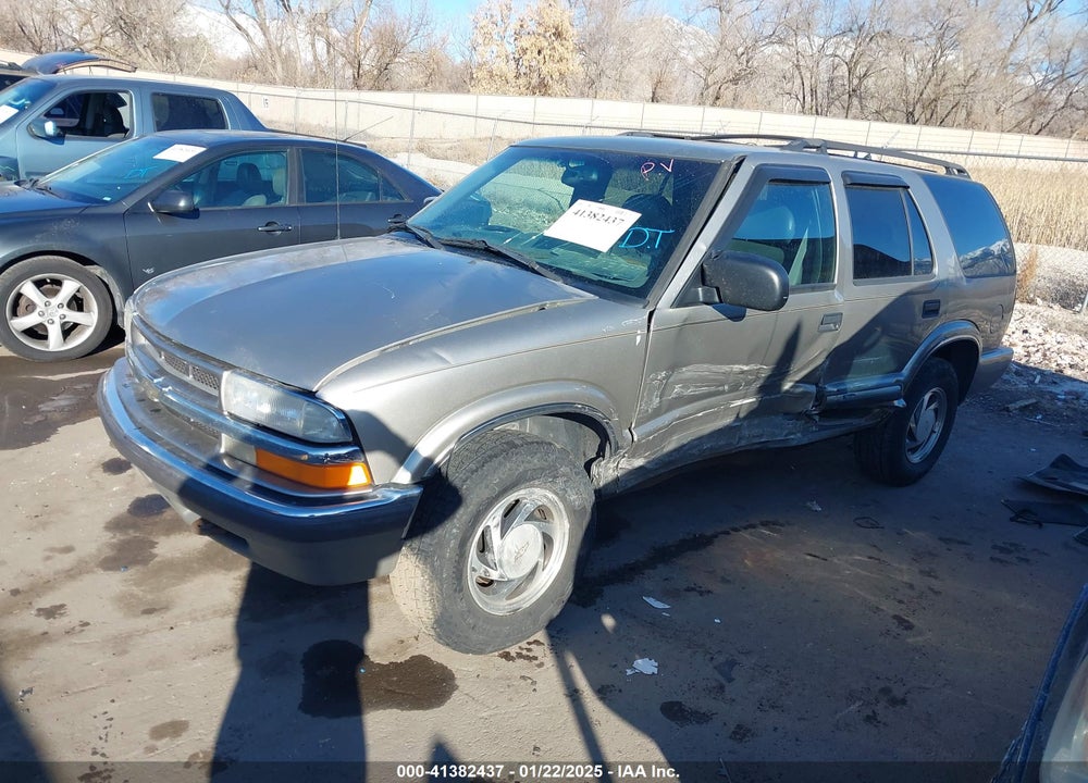 2001 CHEVROLET BLAZER LT VIN: 1GNDT13WX12195102