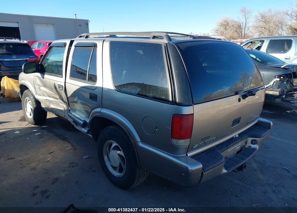 2001 CHEVROLET BLAZER LT VIN: 1GNDT13WX12195102