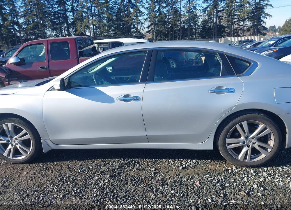 2013 NISSAN ALTIMA VIN: 1N4BL3AP5DN584942